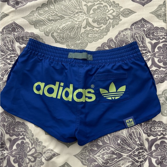 ADIDAS originals lined shorts - Picture 2 of 4